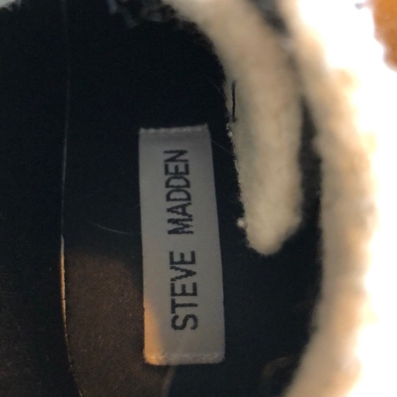 ❤️Girl’s Steve Madden Wedge Boots❤️ - Picture 3 of 5